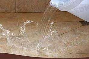 博湖漏水维修 免砸砖防水材料该如何施工
